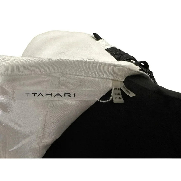 Tahari White dress with Black neck detail - Picture 4 of 6
